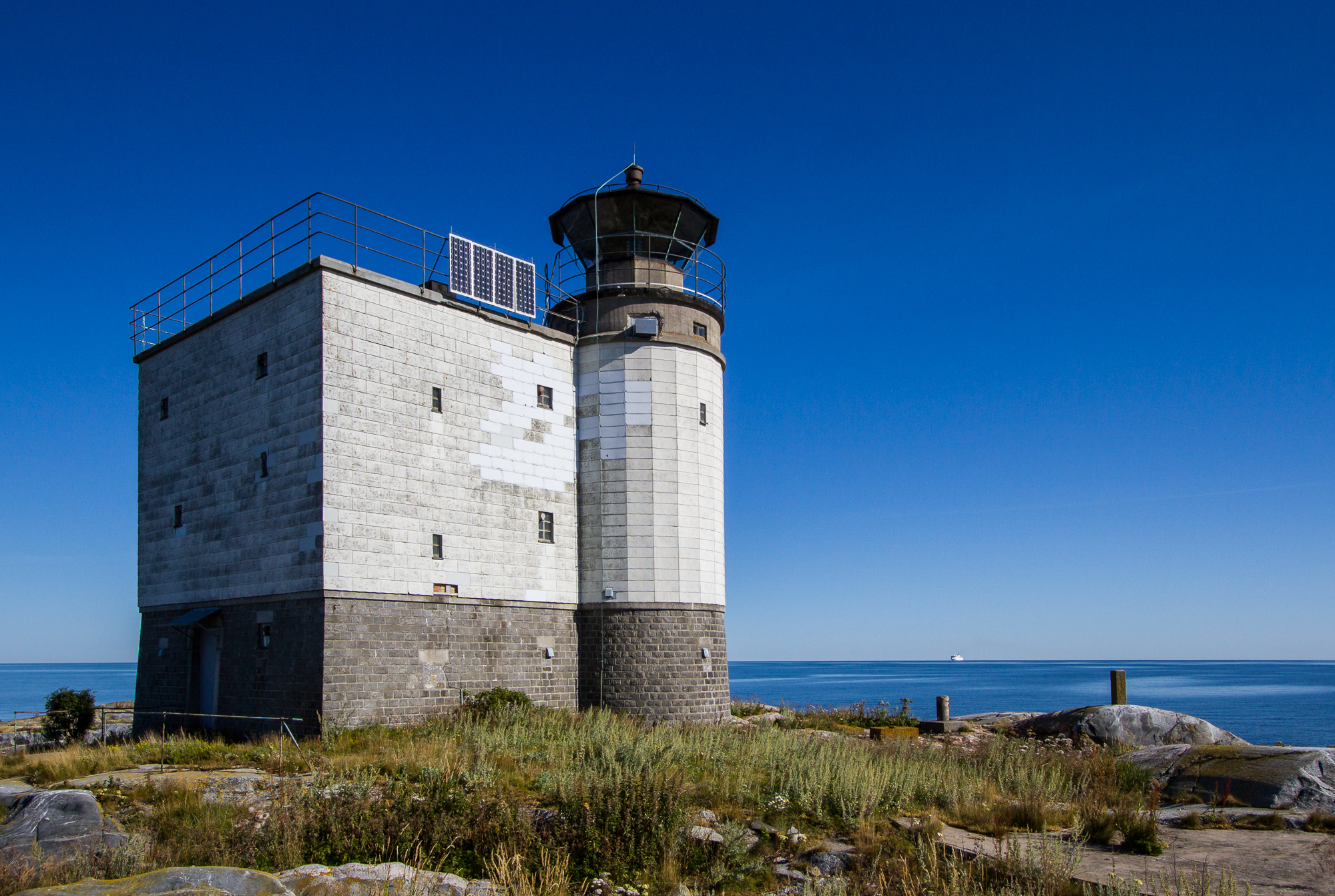 The Tjärven lighthouse