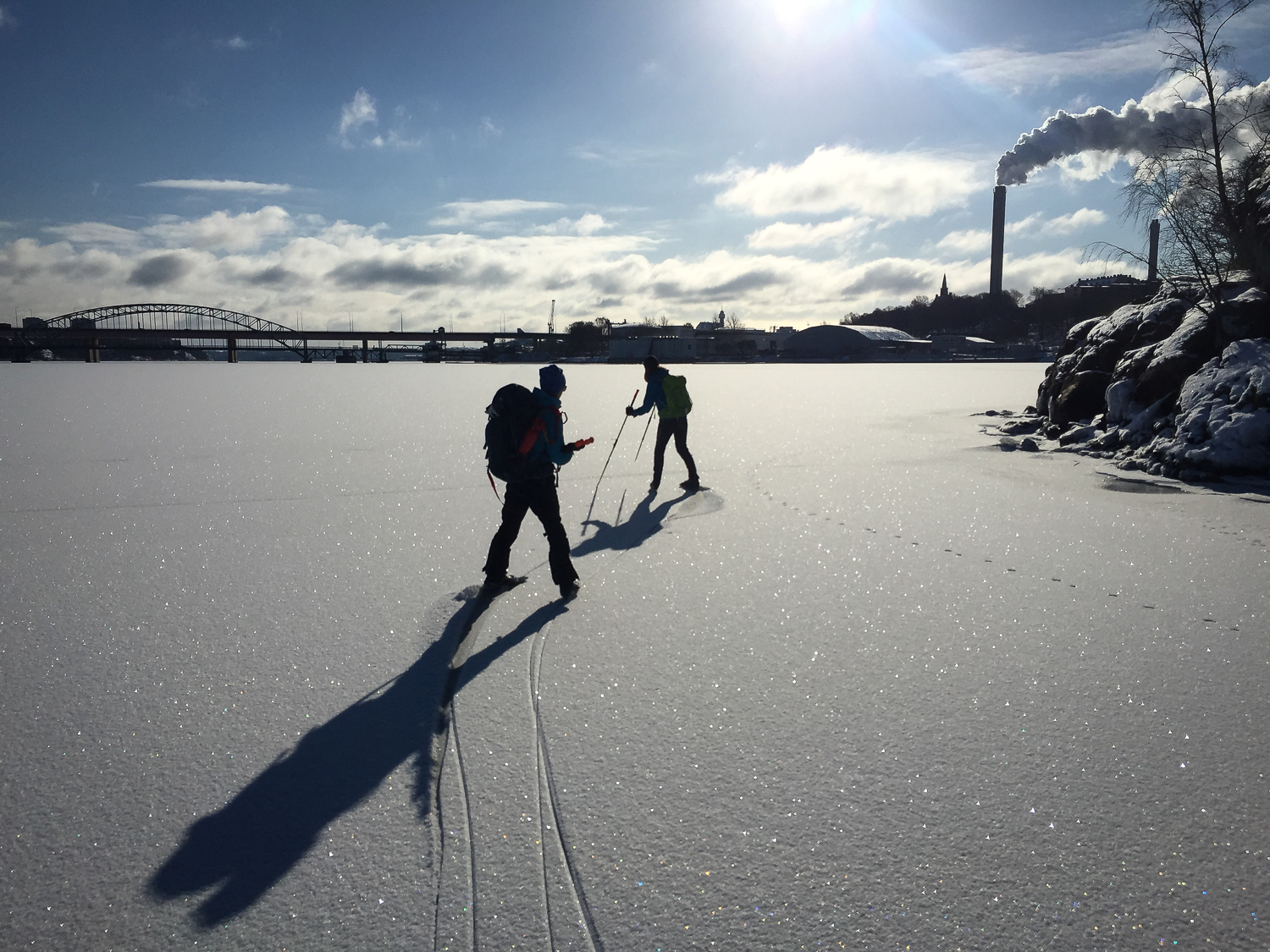 Långfärdsskridskoåkare på Lilla Värtan