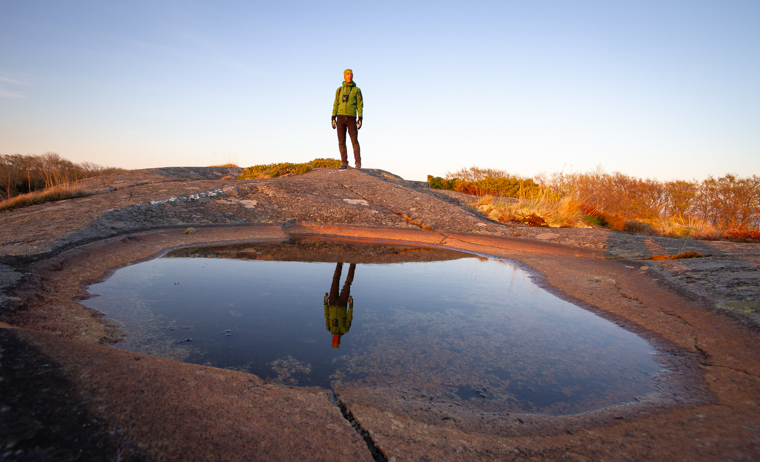 Reflektion i vattenpöl