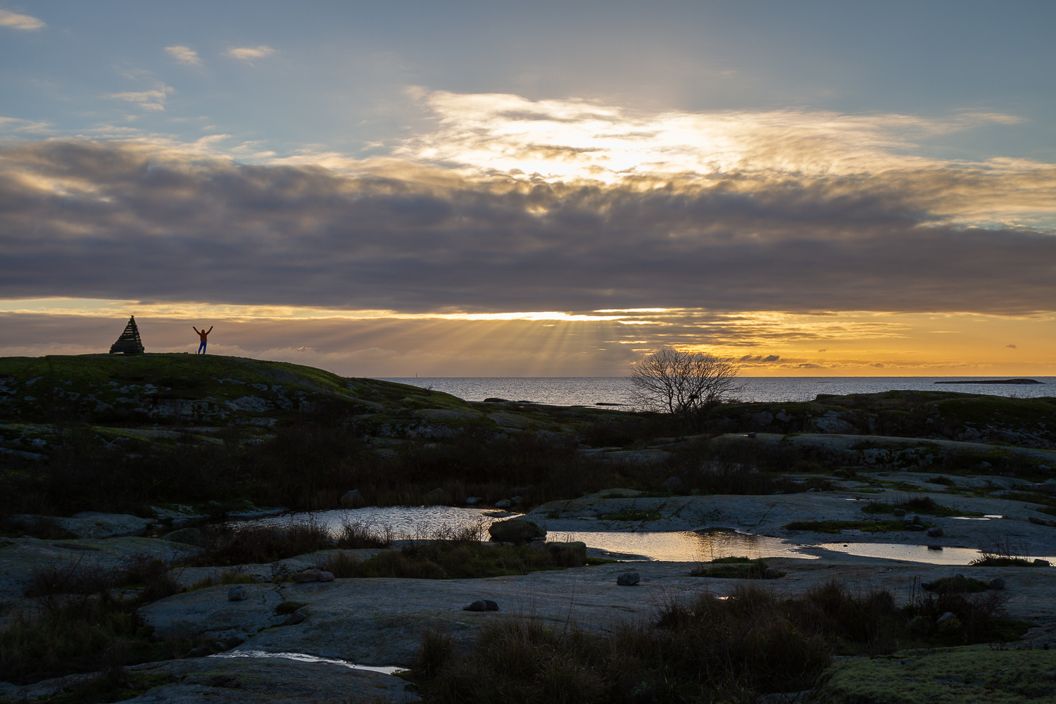 Solnedgång över Garkast i Sörmlands skärgård