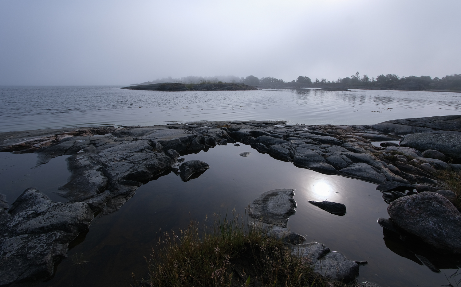 Morgondimma över Hummelskär